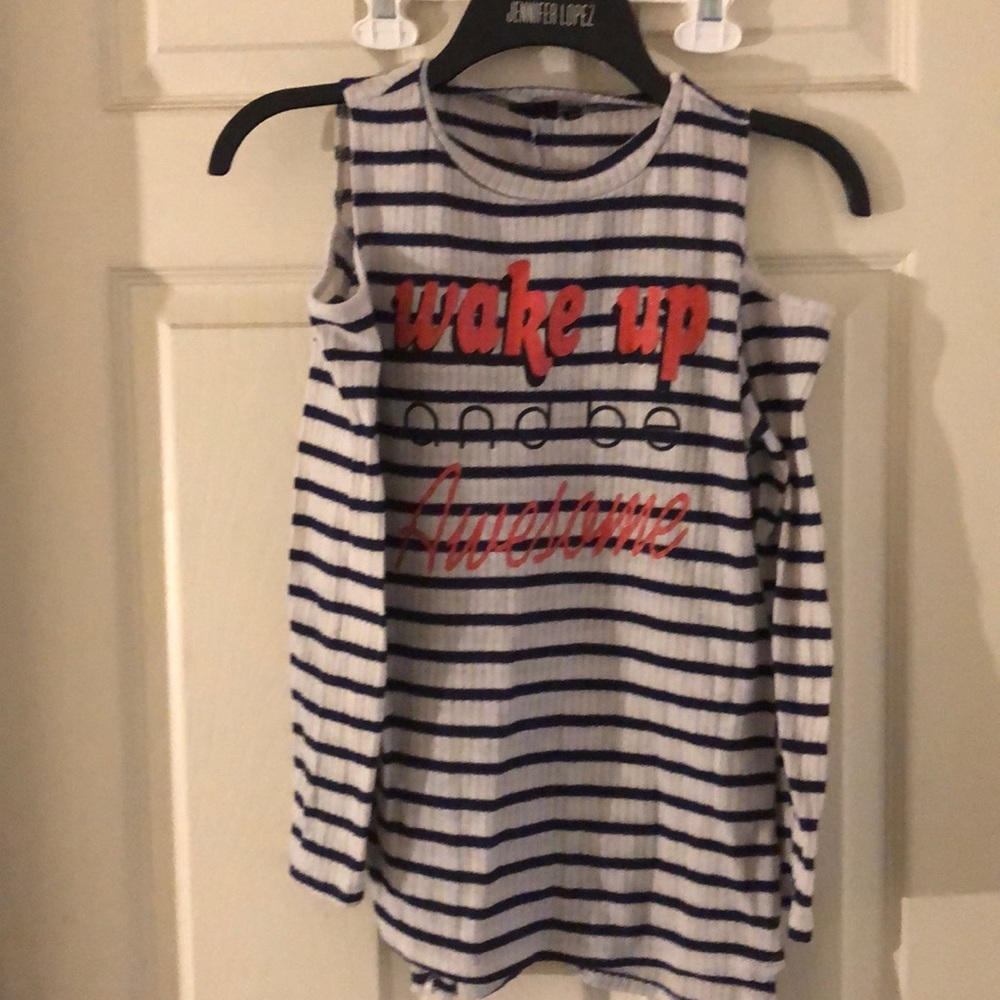 Girls cold should shirt